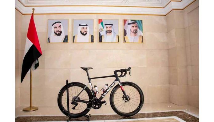 Team-Emirates-bike-gifts-to-president-of-turkmenistan-bucycle