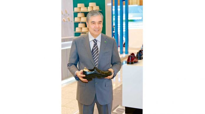 gurbanguly-berdimuhamedow-sowda-toplumy-sergi-04-04-002-profile