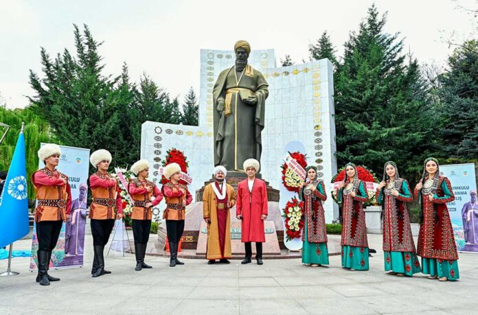 turkiye-ankara-turkmen-medeniyet magtymguly -турция