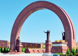 Aşgabat: agyr synaglardan beýik ösüşlere tarap