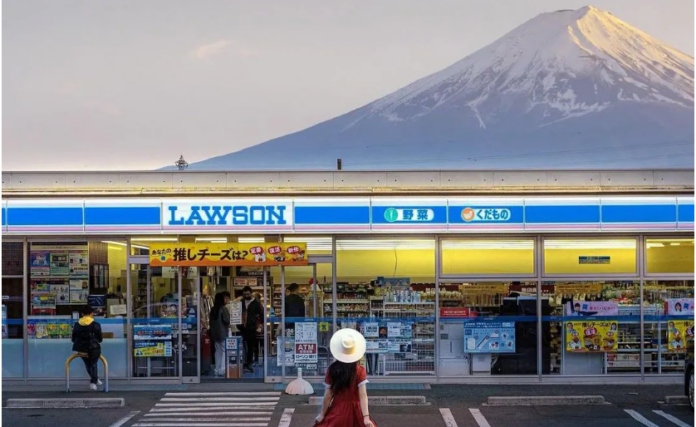 lawson fuji mount japan