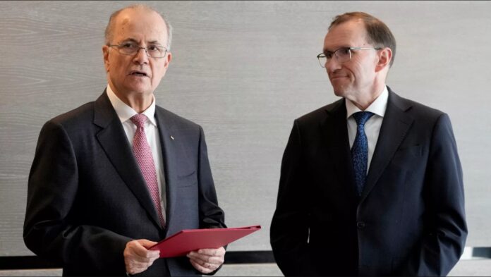 palestinian PM Muhammed Mustafa and norwegian mfa Espen Barth Eide in brussels