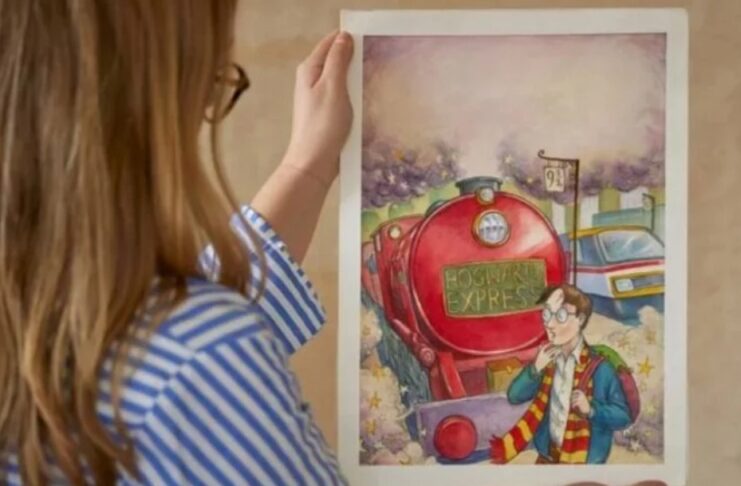 30 ýyllap üçekde çaň basyp ýatan Garri Potter baradaky kitap 1,6 million rubla satyldy