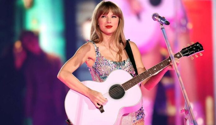 taylor swift singer guitar