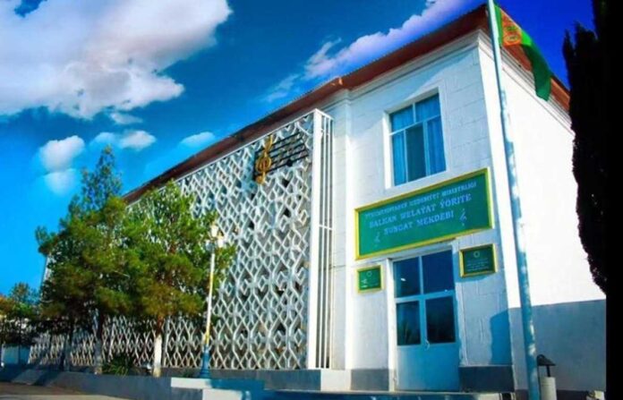 Balkan-yorite-sungat-mekdebi