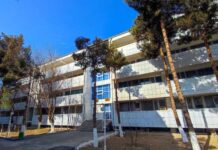 Maýa Kulyýewa adyndaky Türkmen milli konserwatoriýasynyň ýanyndaky Daňatar Öwezow adyndaky Türkmen döwlet ýörite sazçylyk mekdebi