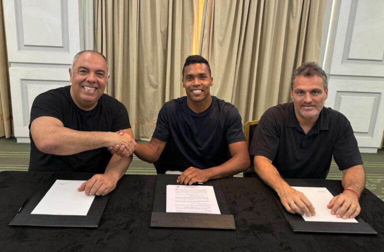 “Ýuwentus” 9 ýyllyk futbolçysyny ugratdy