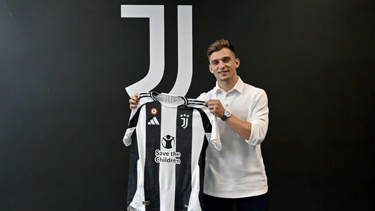 “Ýuwentus” transferden doýanok