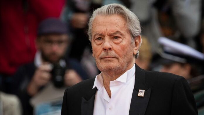 skynews-alain-delon-cannes_6659784