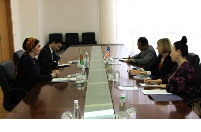 usa-ambassador-elisabeth-mfa