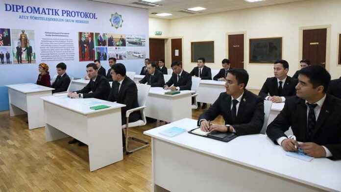 diplomatik-protokol-mfa-institute