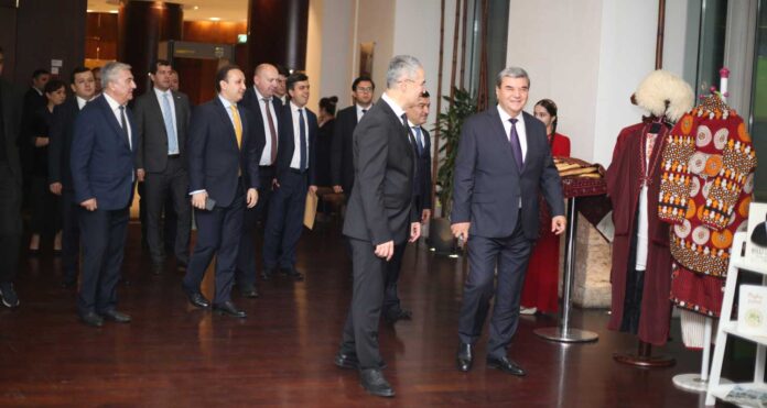 dushanbe-turkmenistan-independence