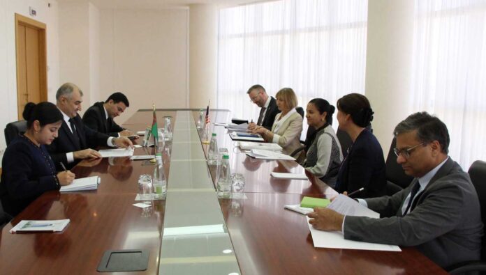 meetting-usaid-in-mfa