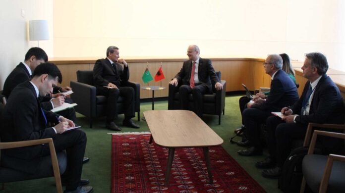 rashid-meredov-albanian-delegation-in-un