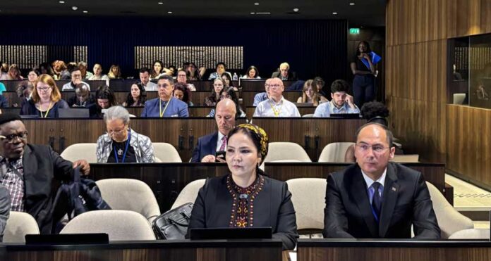 unesco-paris-turkmen-delegation