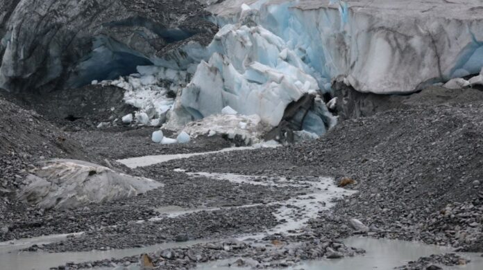 glacier ice buzluk