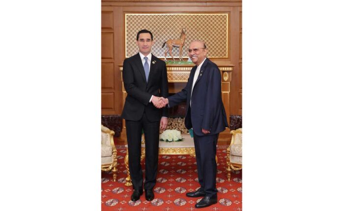 serdar-berdimuhamedov-Asif-Ali-Zardari-12-10-004