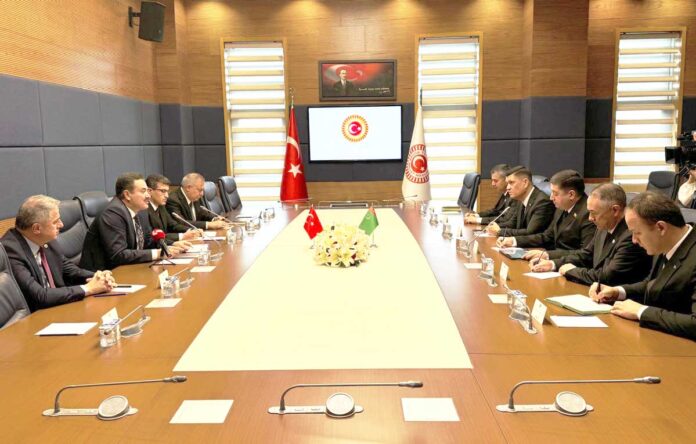 turkmen-turk-parlamenara-dususyk-заседание-туркмено-турецкой-Межпарламентской-группы-дружбы