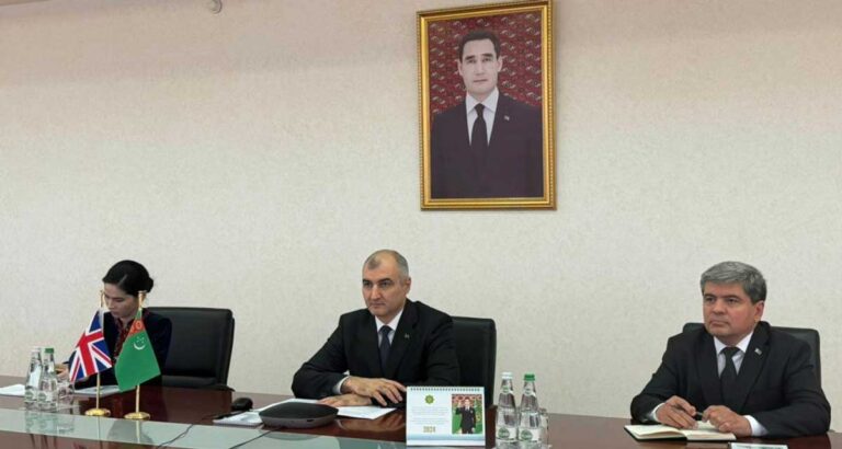 Be­ýik Bri­ta­ni­ýa­nyň Da­şa­ry iş­ler mi­nist­ri­niň orun­ba­sa­ry bi­len du­şu­şyk ge­çi­ril­di