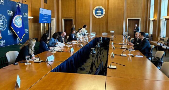 turkmen-delegation-exim-bank