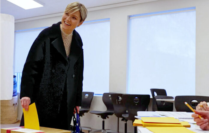 Kristrun-Frostadottir-iceland-youngst-woman-pm