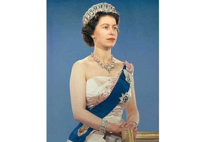 Queen-Elizabeth-II-1959