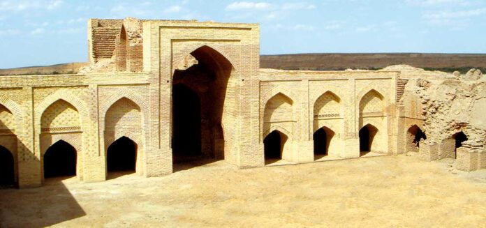 dayahatyn-caravansarai