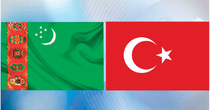 turkmen-turkish-flags-baydak