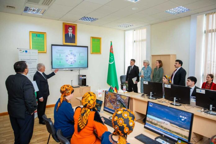 eu-for-turkmenistan-4N6A2174