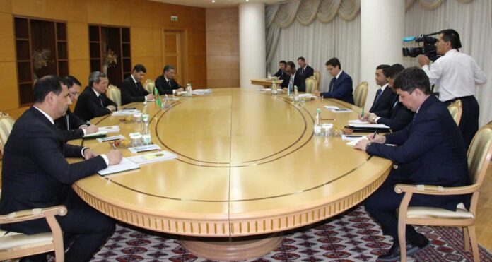 turkmen-uzbek-mfa-delegation