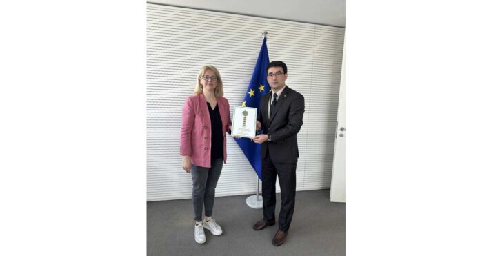 Sapar-Palwanow-ambassador-of-europe-Silwiya-Kosinska