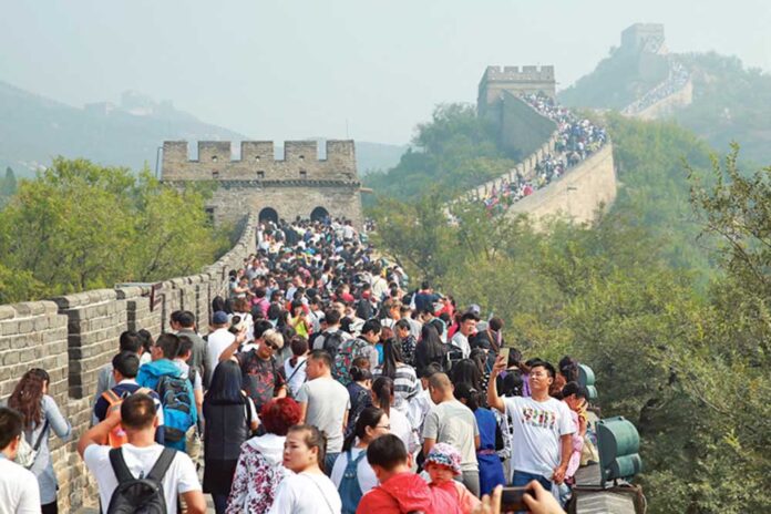 china-tourism-1489048377882228