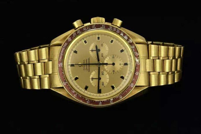 neil-armstrongs-gold-omega-moonwatch-3