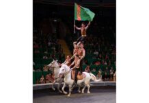 «Türkmen jigitleri» topary sirk çykyşlaryna tomaşa etmäge çagyrýar