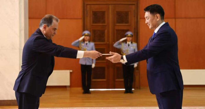 turkmen-ambassador-mongolian-president