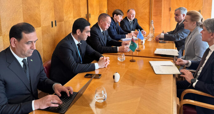 turkmen-delegation-un-europe-comission-71-session