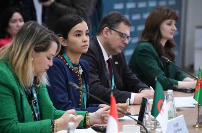 turkmen-yashlary-Untitled-3