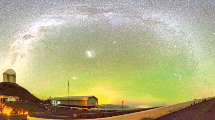airglow-at-atacama-desert-space
