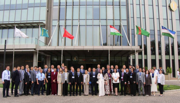 central-asia-forsight-seminar-ташкент-(3)