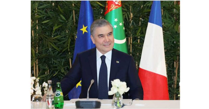 gurbanguly-berdimuhamedov-national-leader-of-turkmenistan-in-paris-france