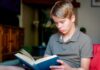 Топ-5 книг для незабываемых каникул: читай, вдохновляйся, развивайся!