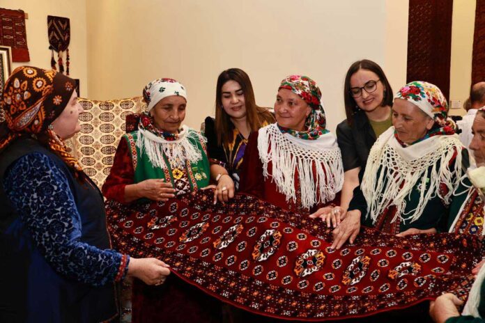 turkmen-halysy-carpet-day-06