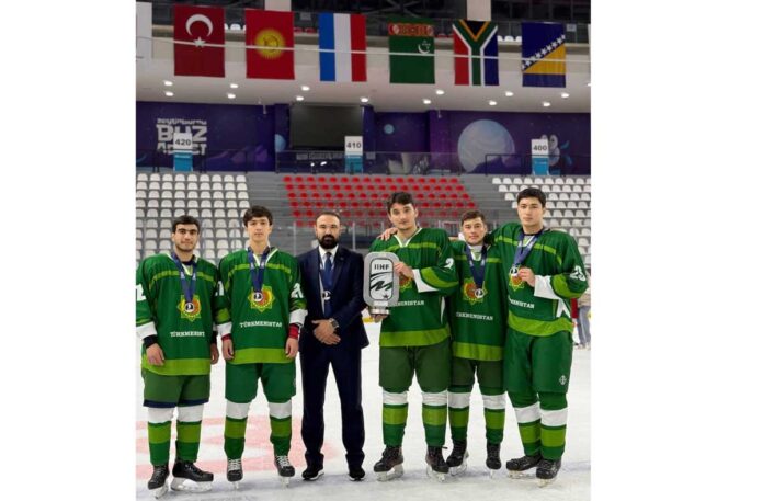 turkmenistan-hockey-team-buzda-eglencenin-kalbi-hockey