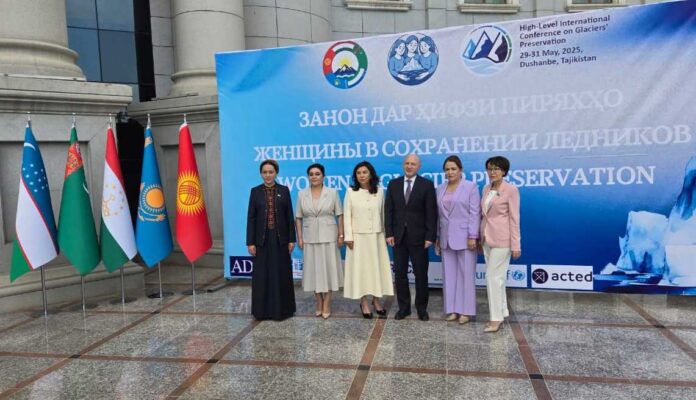 zenanlar-dialogy-tajikistan-mejlis