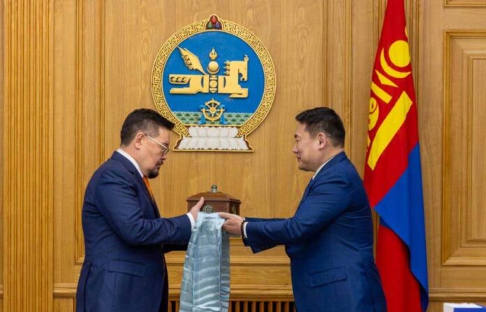 Gombožawyn Zandanşatar mongolian-pm Zandanshatar Gombojav