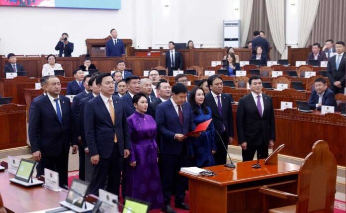 mongol-parliament-president-innaguration