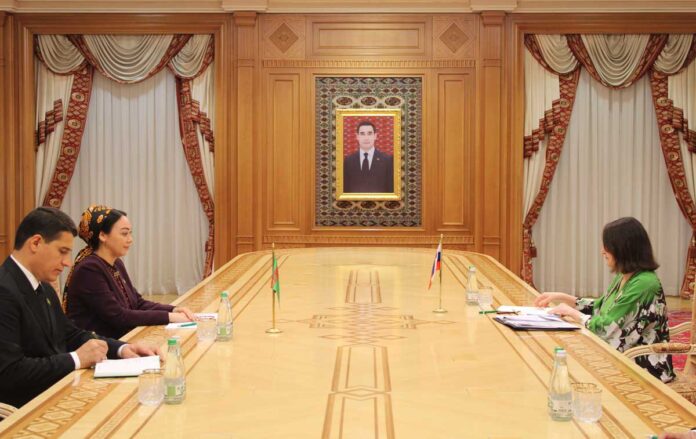 slovenia-ambassador-in-parliamnet-of-turkmenistan