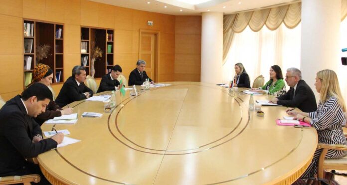 slovenian-ambassador-delegation-mfa-turkmenistan