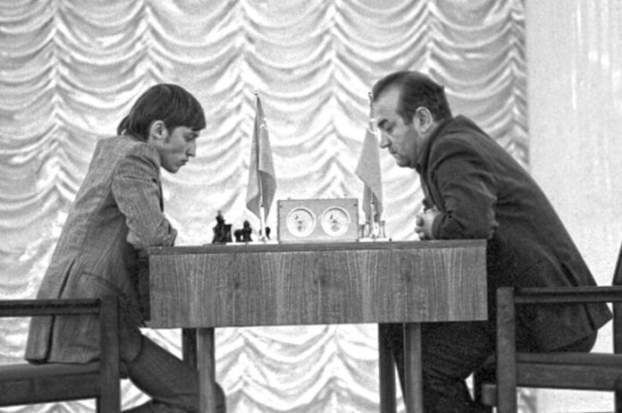 Anatoly-Karpov--Victor-Korchno-chess