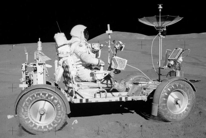 Apollo15-Lunar-Rover-2-aydaky-mashyn